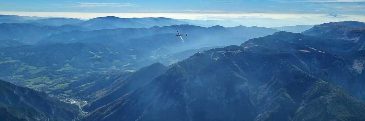 Flugwegposition um 11:59:33: Aufgenommen in der Nähe von Gemeinde Reichenau an der Rax, Österreich in 2112 Meter